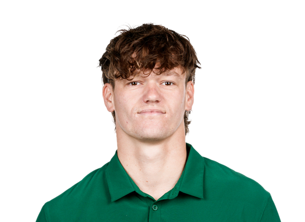 Chase Leon headshot