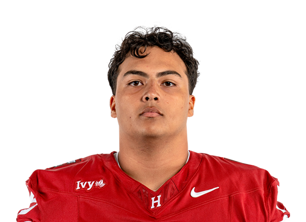 Madden Santiago headshot