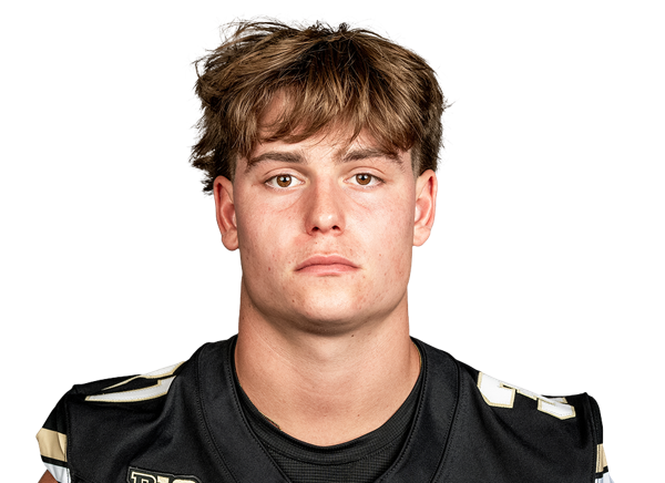 Carter Holsworth headshot
