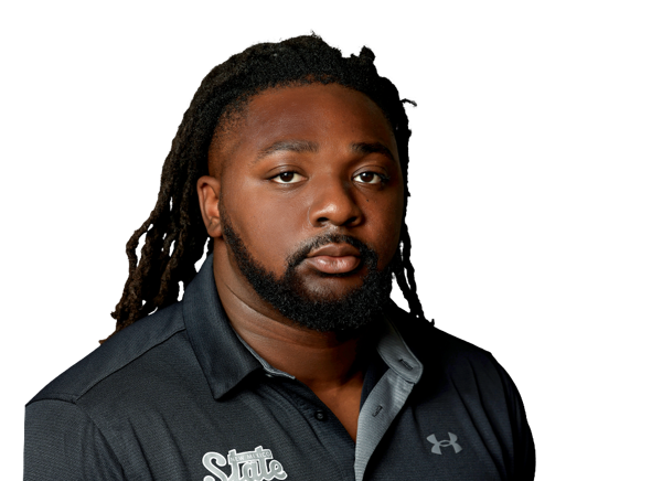 Raylon Carter headshot