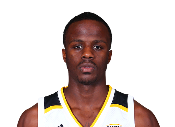 Zaynah Robinson headshot