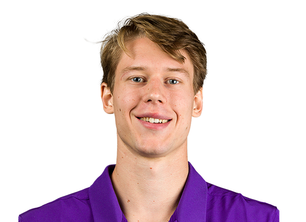 Hayden Howell headshot