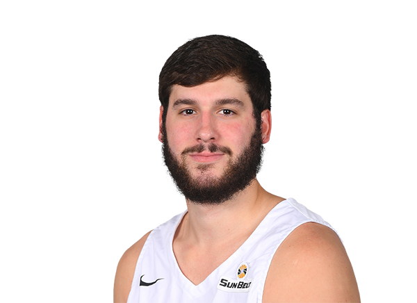 Bennett Holley headshot