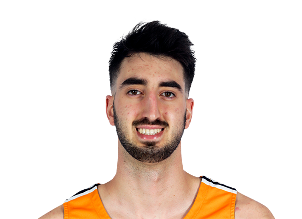 Eric Vila headshot