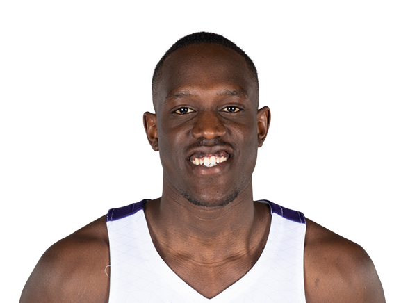 Kouat Noi headshot