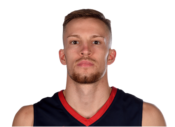 Caleb Davis headshot