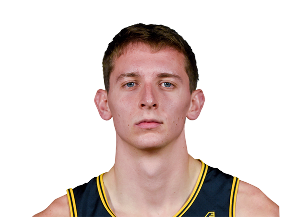 Max Curran headshot