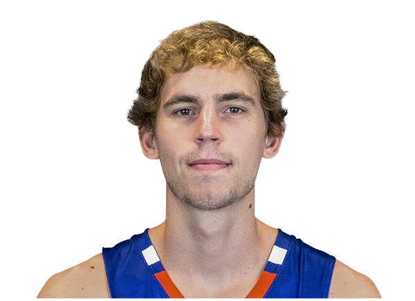 Hunter Janacek headshot