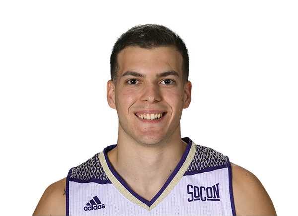 Yalim Olcay headshot
