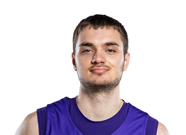 Devan Straub headshot