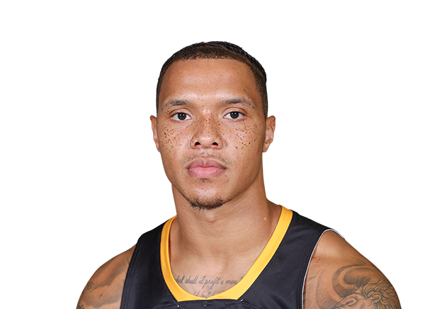 Avery Wilson headshot
