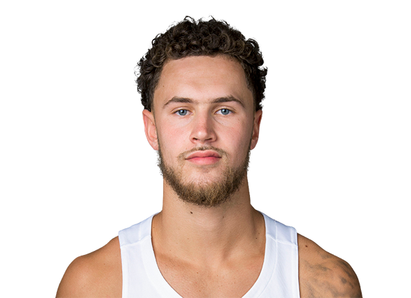 Taylor Nussbaum headshot