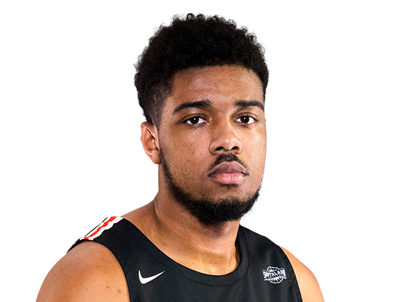 Avery Sullivan headshot