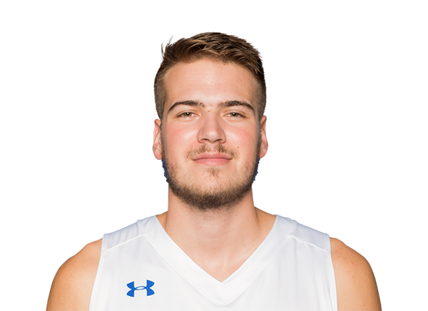 Daniel Huenermann headshot