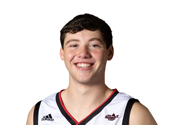 Hayden Miller headshot