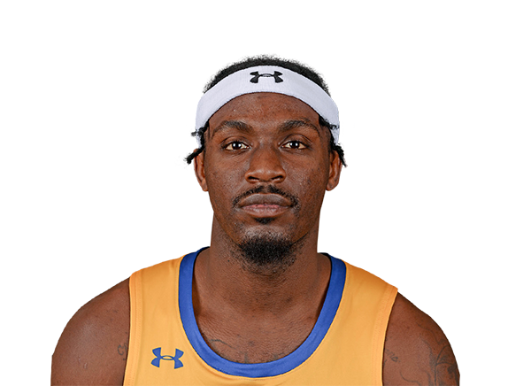 Tray Hollowell headshot