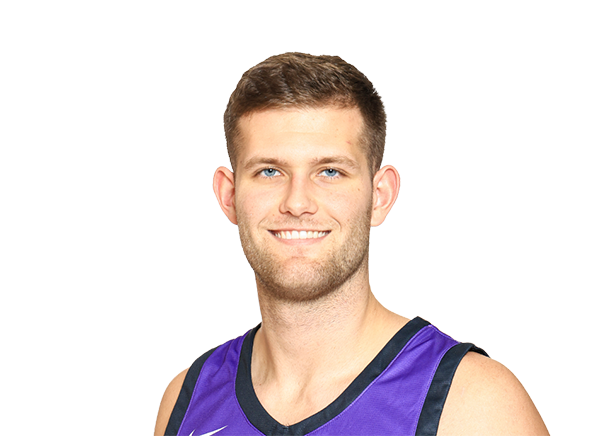 Wyatt Lowell headshot