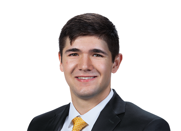 Tate Busse headshot