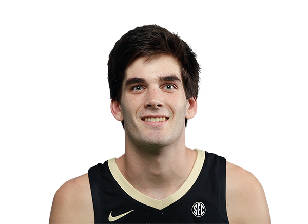 Mac Hunt headshot