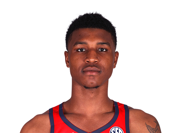 Zach Naylor headshot