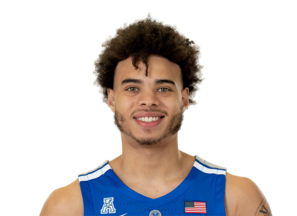 Lester Quinones headshot