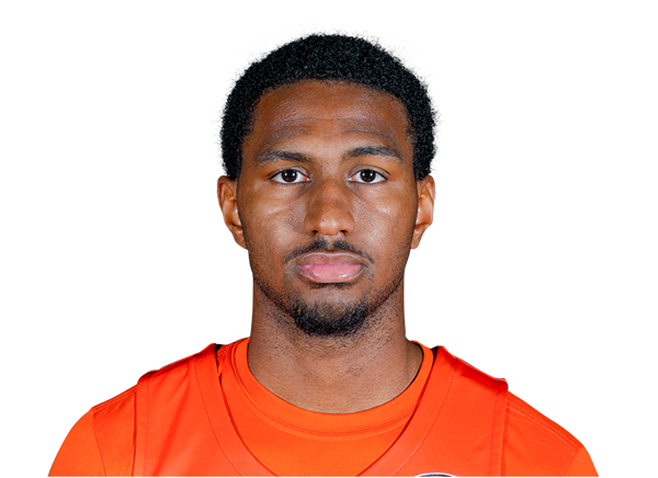 Samari Curtis headshot