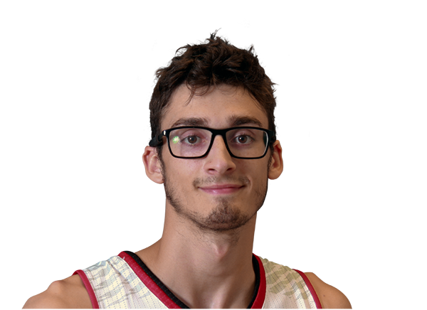 Adriel Linares headshot