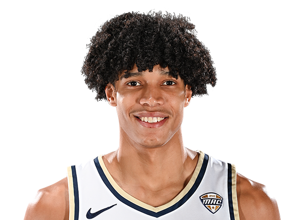 Enrique Freeman headshot