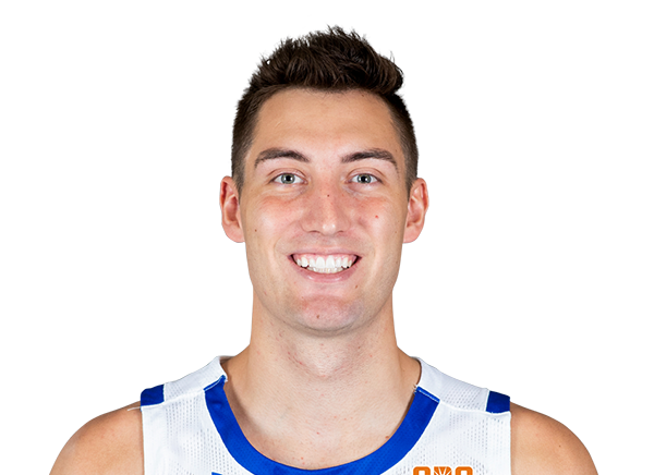 Carson Bischoff headshot