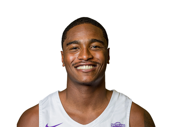 Mahki Morris headshot