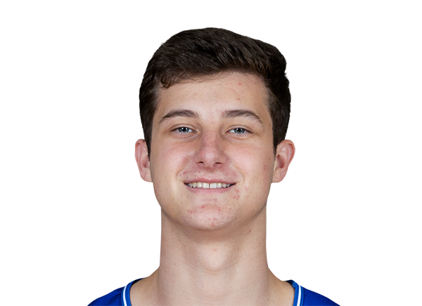 Hunter Lavelle headshot