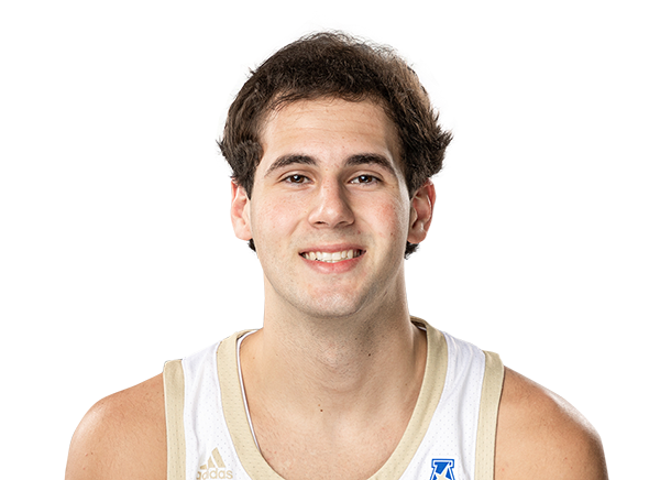 Peyton Urbancic headshot