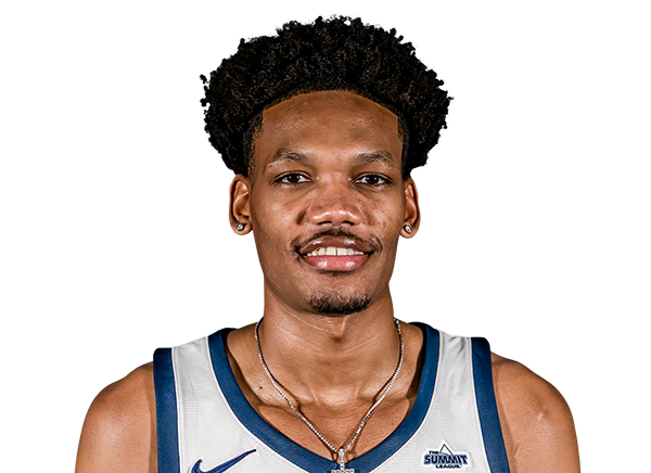Carlos Rosario headshot