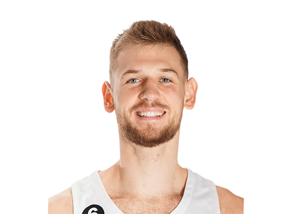 Toni Rocak headshot