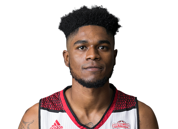Anquaevious Pollard headshot