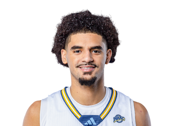Alexis Reyes headshot