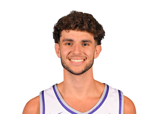 Ben Nau headshot