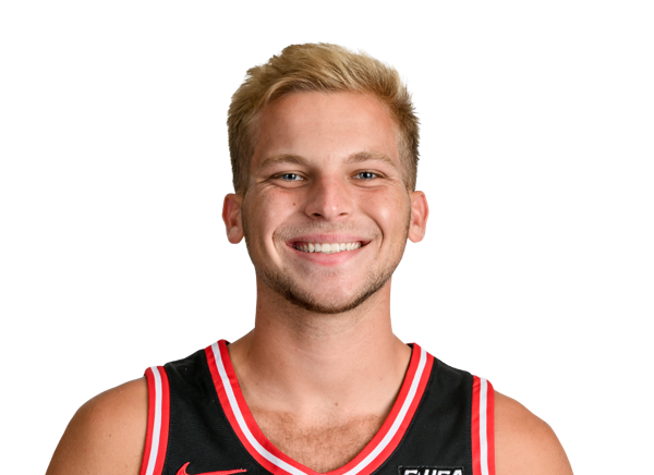 Tyler Olden headshot