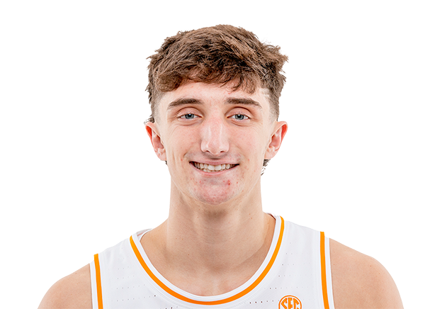 Kidd Brizek headshot