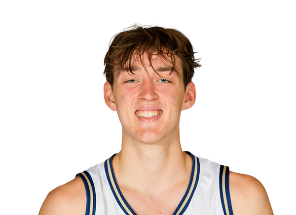 Benny Schroder headshot
