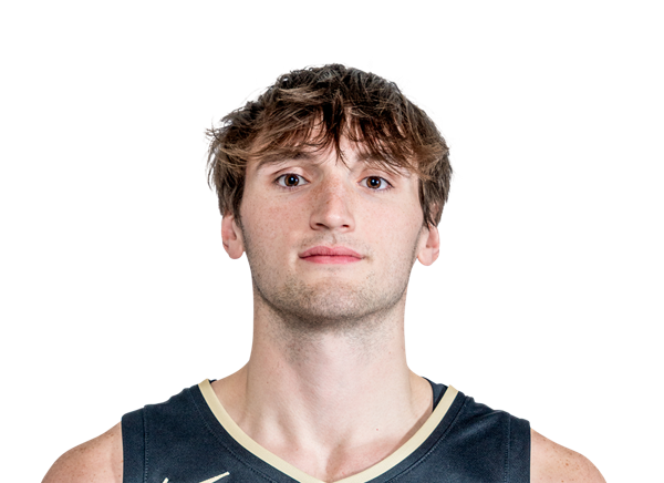 Cooper Craggs headshot