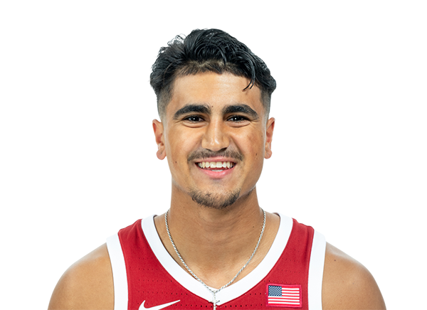 Josue Gil-Silva headshot