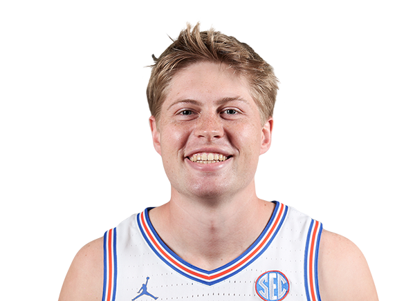 Bennett Andersen headshot