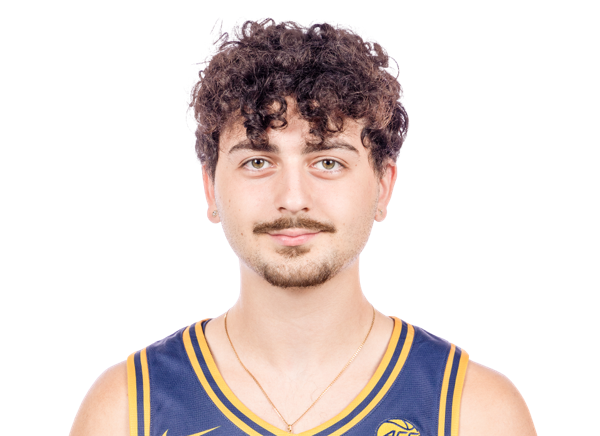 Jayden Karapetian headshot