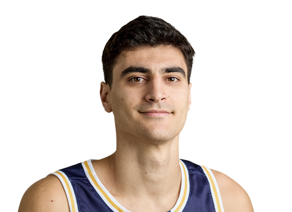 Maximo Milovich headshot