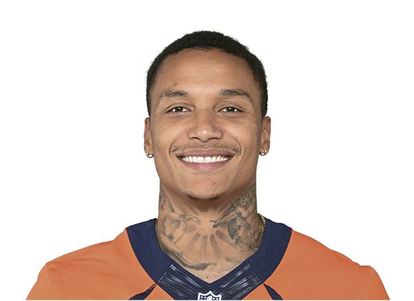 Su'a Cravens headshot