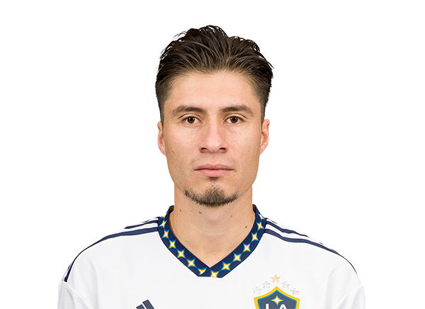 Jorge Villafaña headshot