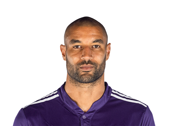 Tesho Akindele headshot