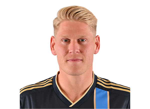 Jakob Glesnes headshot