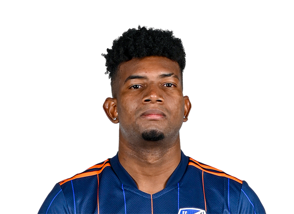 Gustavo Vallecilla headshot